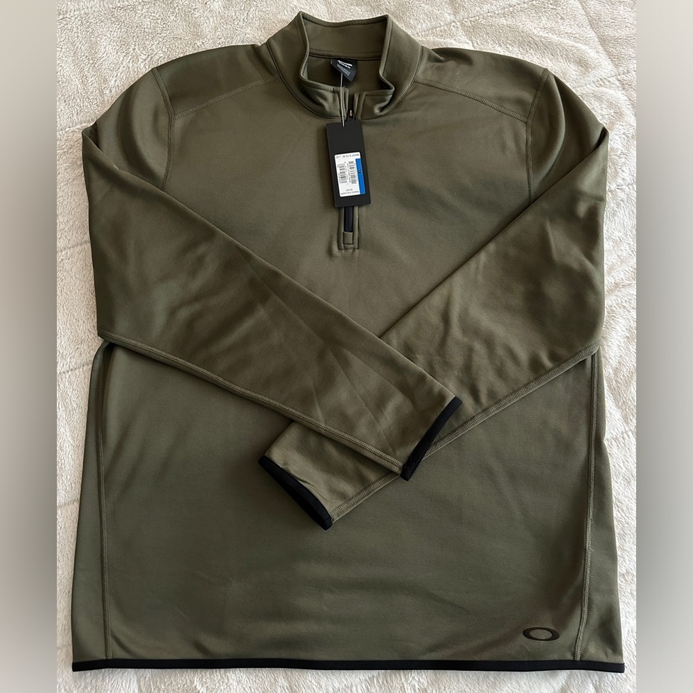 Oakley Range Pullover 1/4 Zip in Army Green. Size XXL. NWT
